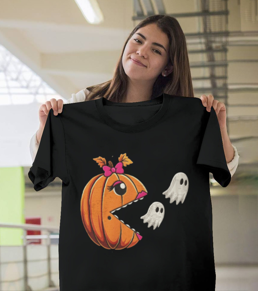 Ms Pac Man Pumpkin Shape Halloween Ghosts T-Shirt