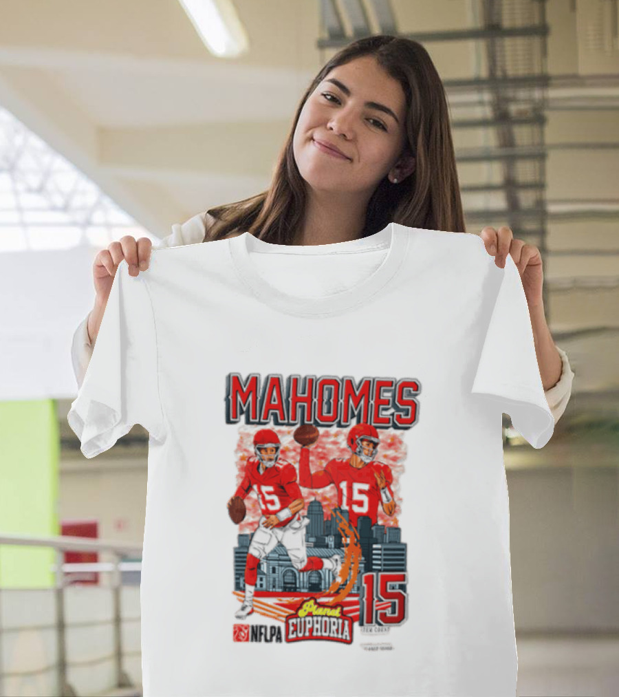 Mahomes Kansas City Chiefs Quarterback Euphoria 15 Skyline NFL Players T-Shirt
