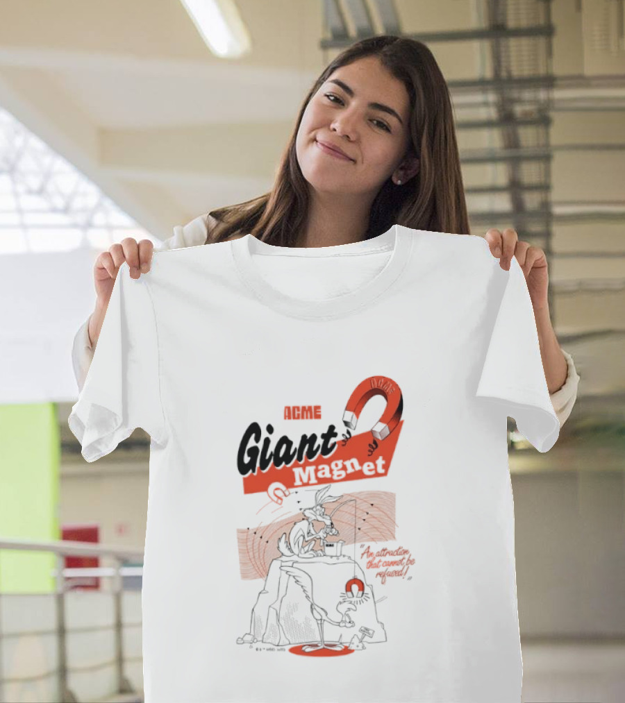 ACME Giant Magnet Wile E Coyote Road Runner Stimulation Speed T-Shirt