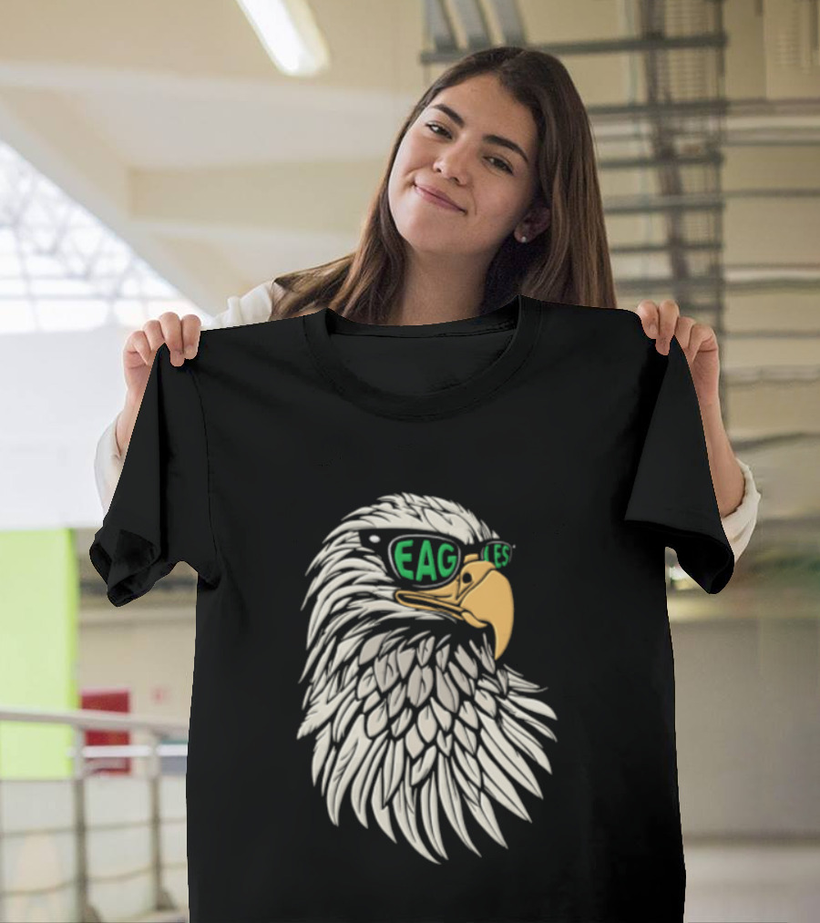 Philadelphia Eagles Bald Eagle Head With Sunglasses T-Shirt