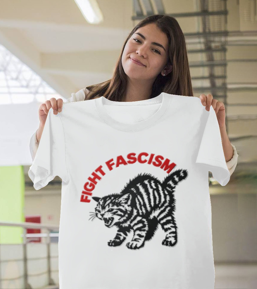Hissing Striped Kitten Fight Fascism Arched T-Shirt