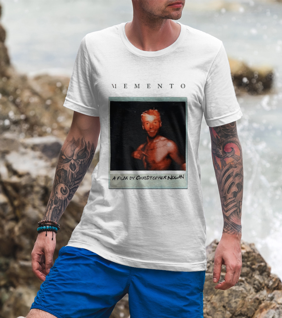 Memento A Film By Christopher Nolan Guy Pearce Polaroid Image T-Shirt
