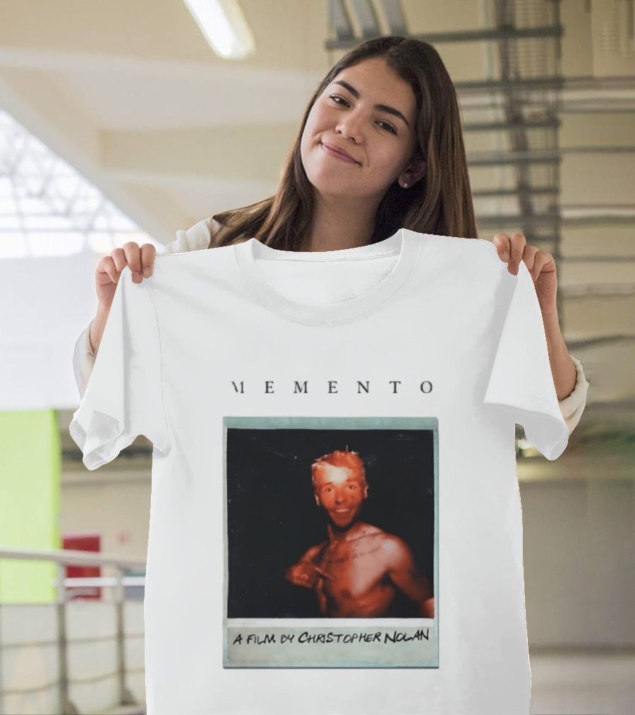 Memento A Film By Christopher Nolan Guy Pearce Polaroid Image T-Shirt