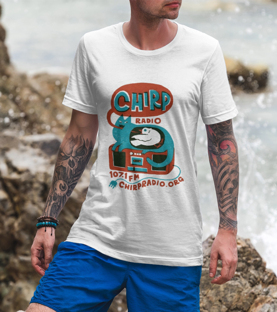 CHIRP Radio 107.1 FM Chicago Cat And Bird CHIRPRADIO.ORG T-Shirt