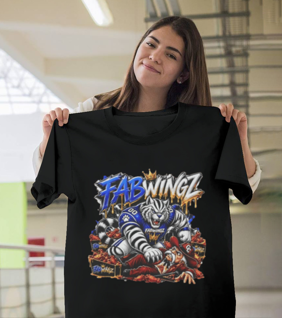 FABWINGZ 00 Tiger Vs Old Cowboy In Chicken Wings Battle T-Shirt