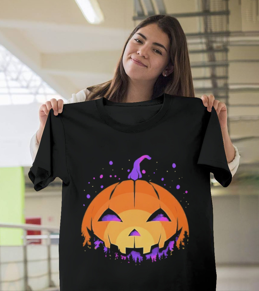 Spooky Jack O' Lantern Vibrant Halloween Vibes T-Shirt