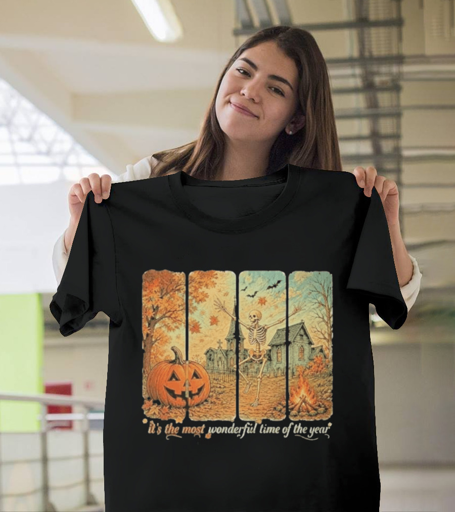 It's The Most Wonderful Time Of The Year Spooky Skeleton Pumpkin Campfire Halloween T-Shirt