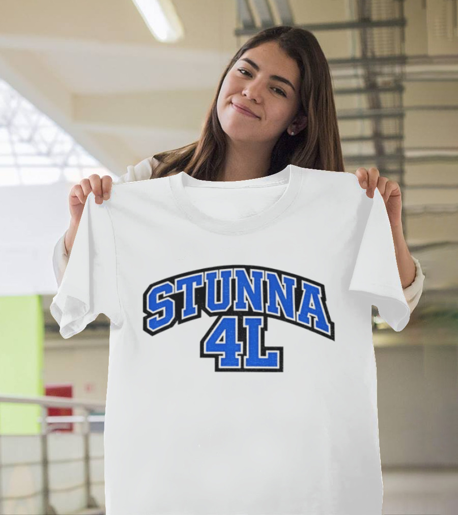 STUNNA 4L Bold Blue Arch Lettering T-Shirt