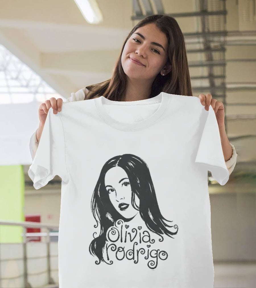 Olivia Rodrigo The Unraveled Tour 2026 Heart T-Shirt