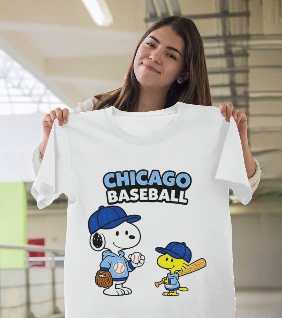 Chicago Cubs Baseball Snoopy Woodstock Peanuts Cartoon MLB T-Shirt