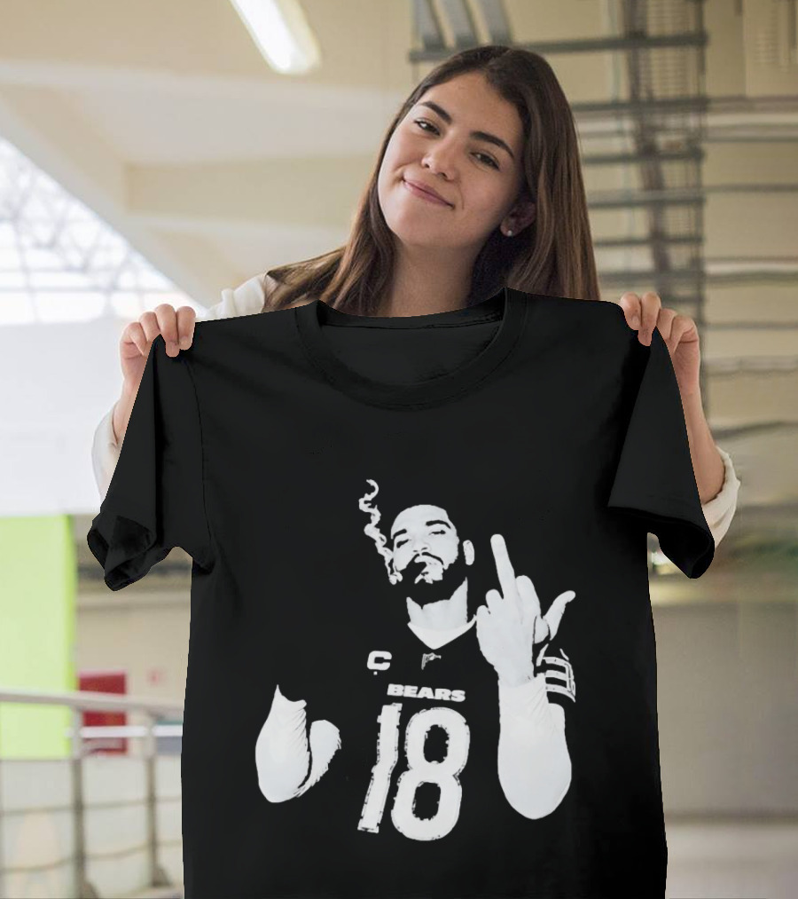 Chicago Bears 18 Player Cigar Beer Gesture Sports Fan T-Shirt