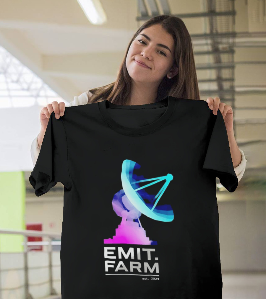 Emit Farm Est 2024 Satellite Dish Radio Telescope Science T-Shirt