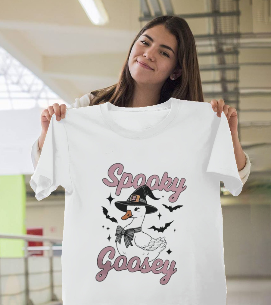 Spooky Goosey Halloween Witch Goose Bats Stars T-Shirt