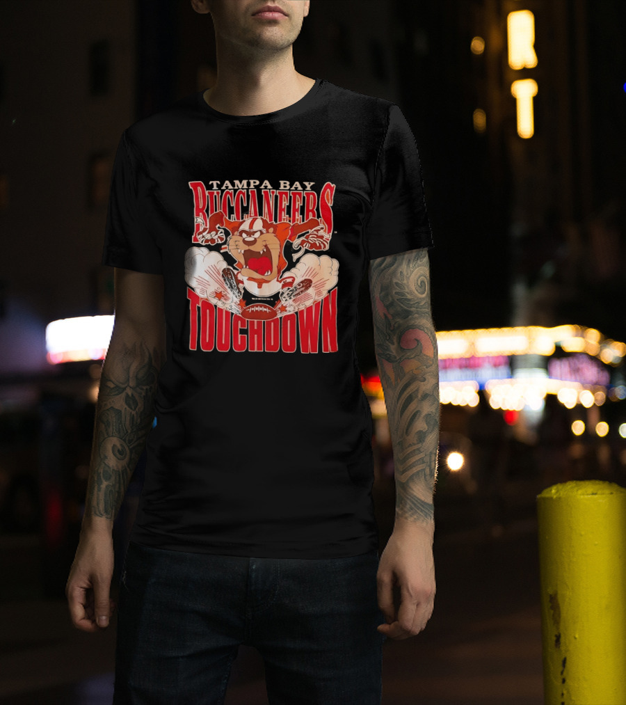 Tampa Bay Buccaneers Taz Touchdown 1993 Football Cartoon T-Shirt