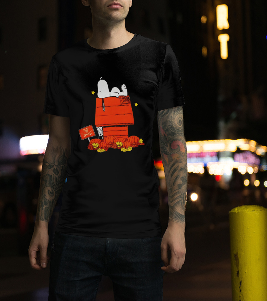Snoopy Halloween Doghouse Virginia Cavaliers College Football Peanuts Pumpkins T-Shirt
