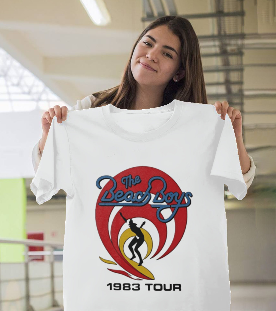 The Beach Boys 1983 Tour Vintage Surf Iconic Music Event T-Shirt