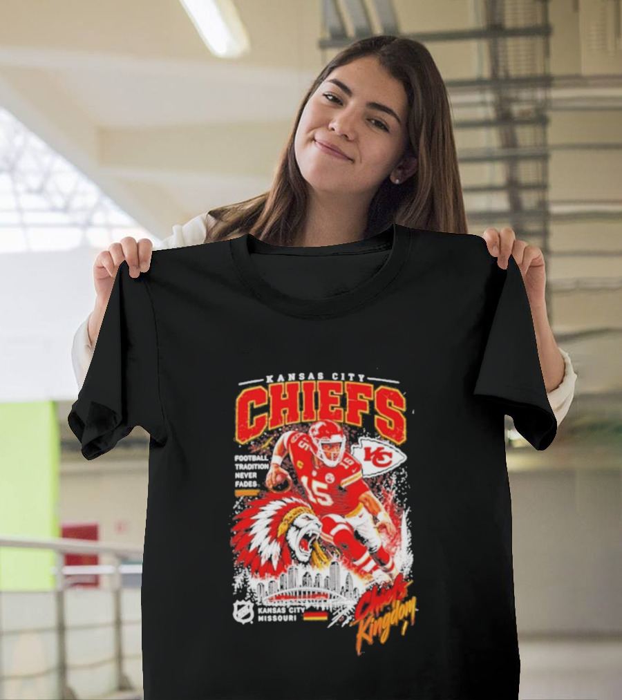Kansas City Chiefs Football Tradition Never Fades Chiefs Kingdom Patrick Mahomes Skyline T-Shirt