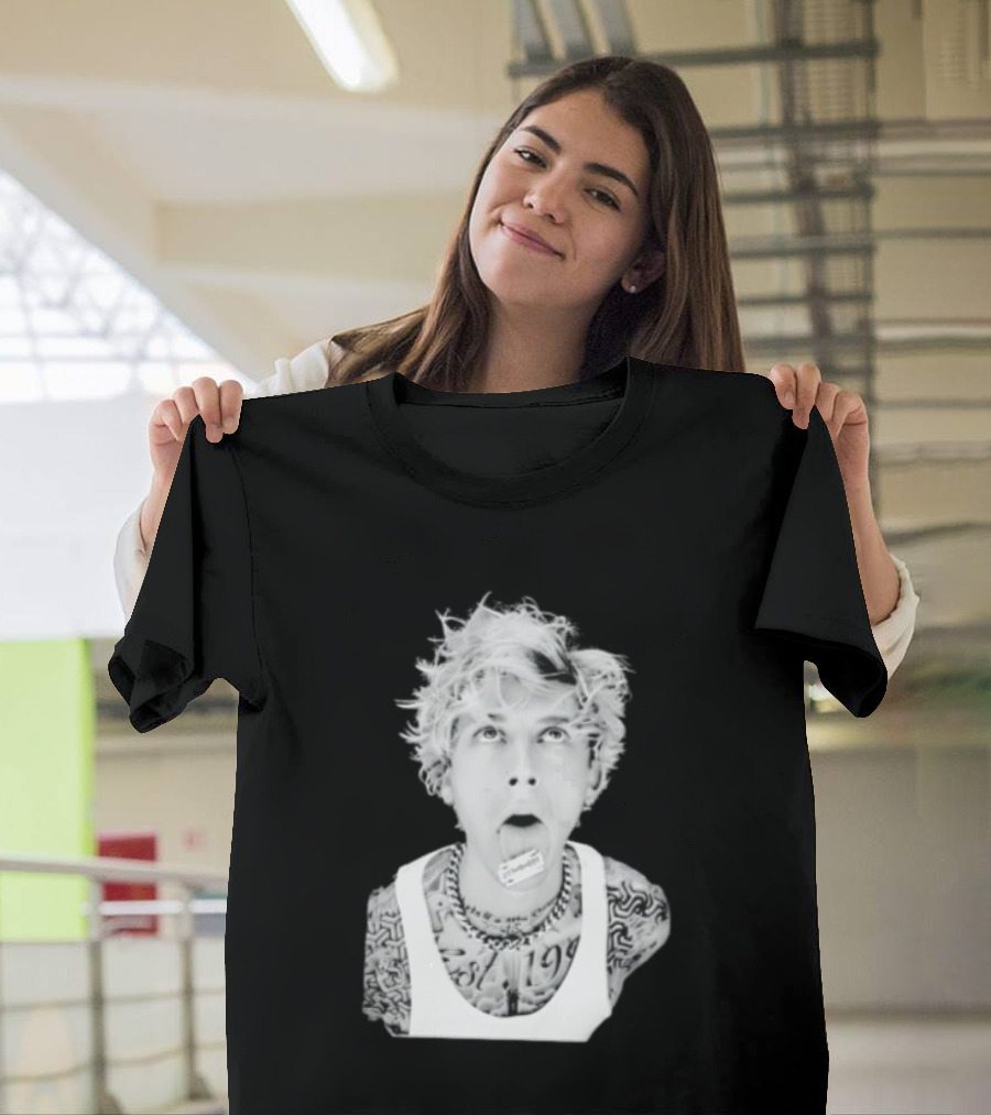 Machine Gun Kelly 1990 Blonde Hair Razor Tongue Tattoo Styling T-Shirt