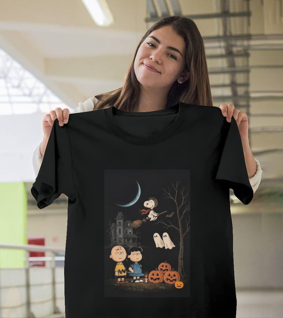 Charlie Brown Lucy And Snoopy Halloween Great Pumpkin Ghosts Haunted House T-Shirt
