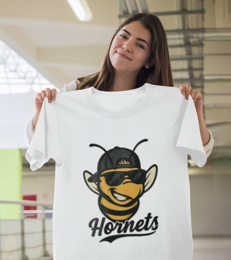 Charlotte Hornets Bee Wearing Sunglasses And Cap T-Shirt