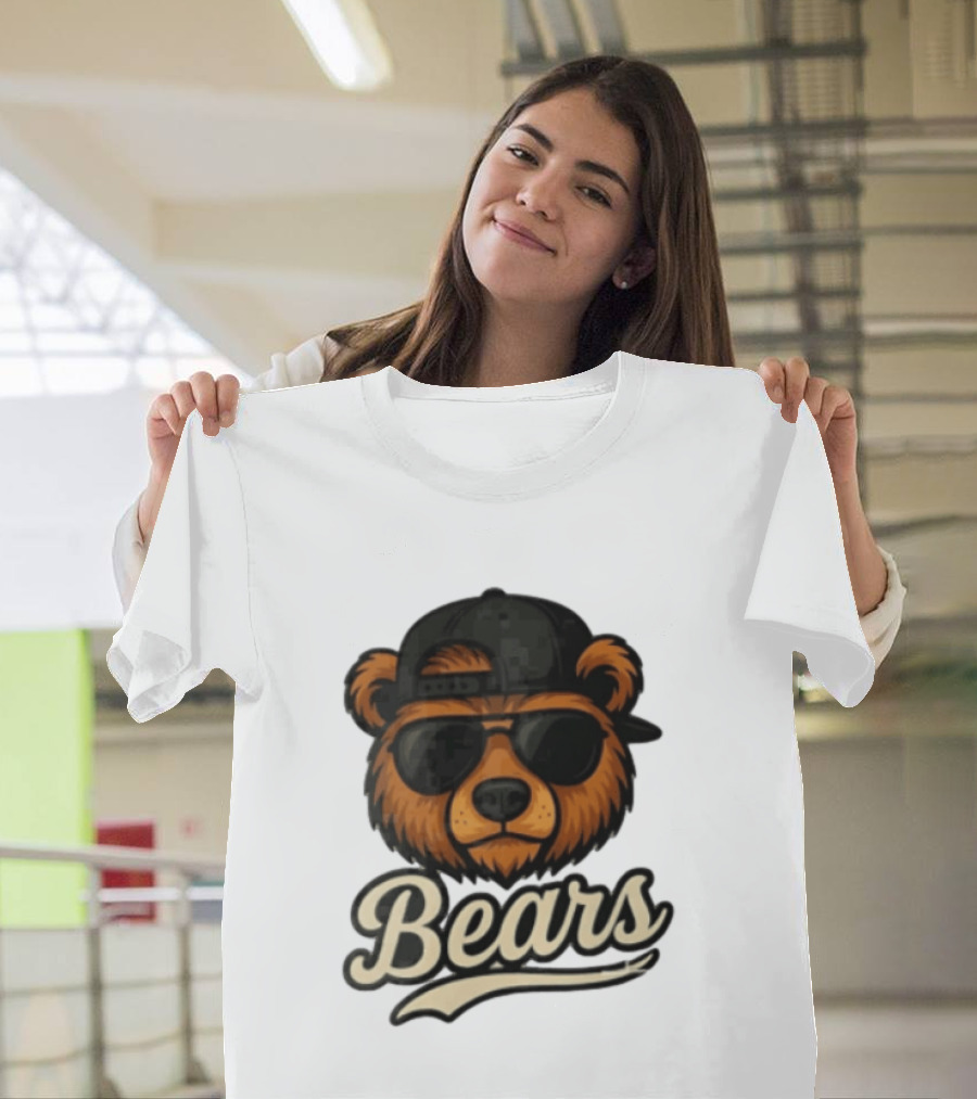 Chicago Bears Cool Bear In Sunglasses And Cap T-Shirt
