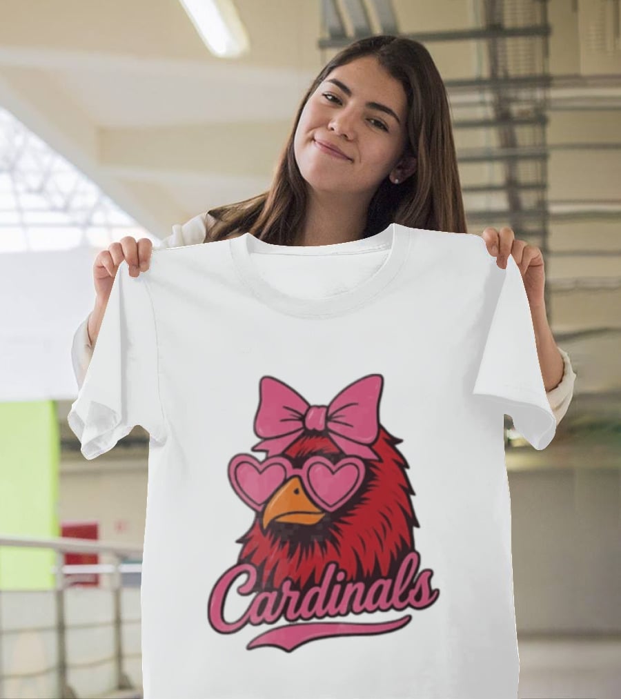 St Louis Cardinals Red Bird Pink Bow Heart Glasses T-Shirt