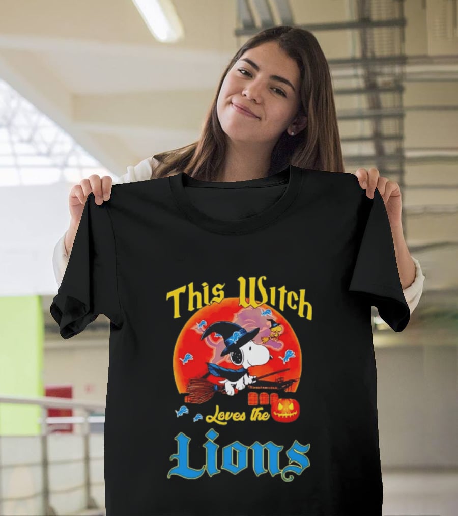 Snoopy This Witch Loves The Lions Halloween Pumpkin Broom Peanuts T-Shirt