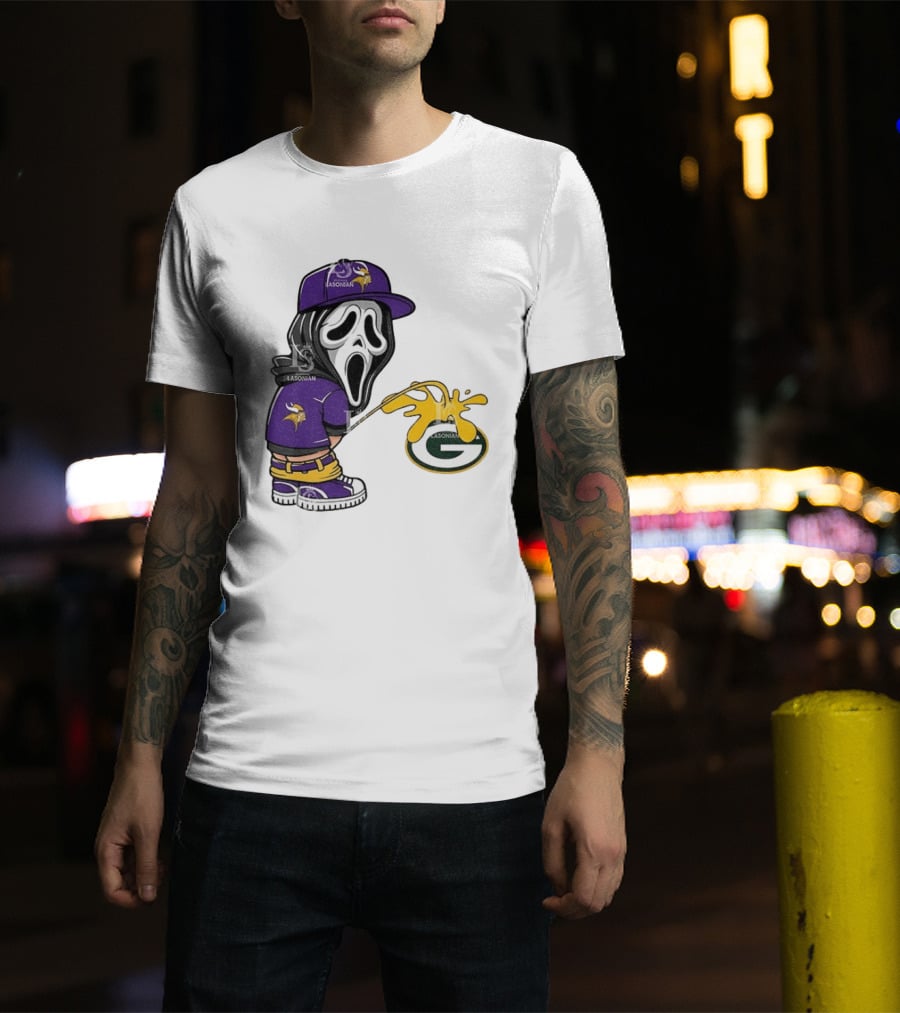 Minnesota Vikings Ghostface Piss On Green Bay Packers T-Shirt