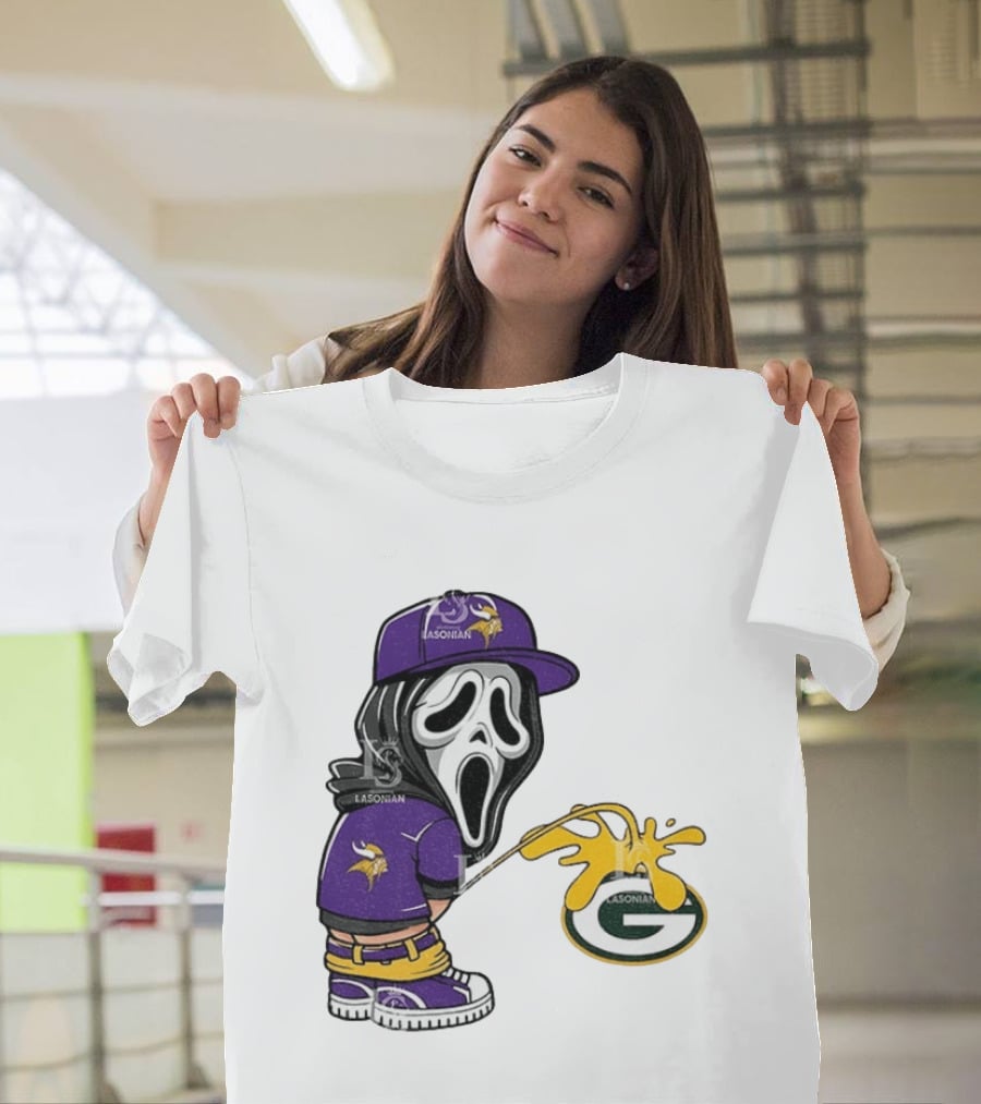 Minnesota Vikings Ghostface Piss On Green Bay Packers T-Shirt