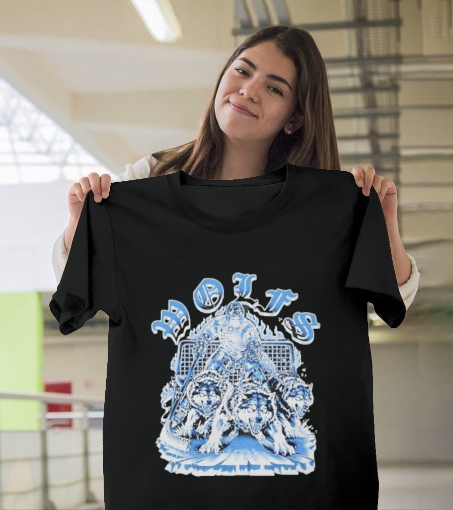 Motifs Wolf Hockey Skeleton Goalie With Three Wolves T-Shirt