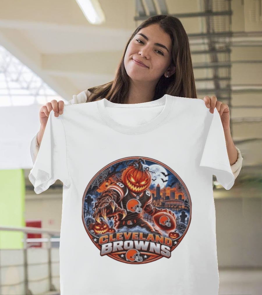 Halloween Jack O' Lantern Cleveland Browns Football Player Spooky Night T-Shirt