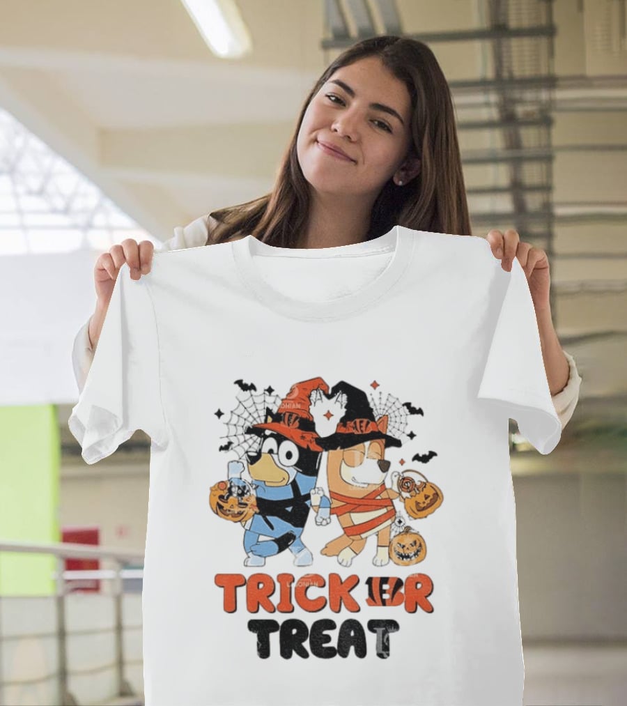 Philadelphia Eagles Bluey Trick Or Treat Halloween Character Costumes T-Shirt