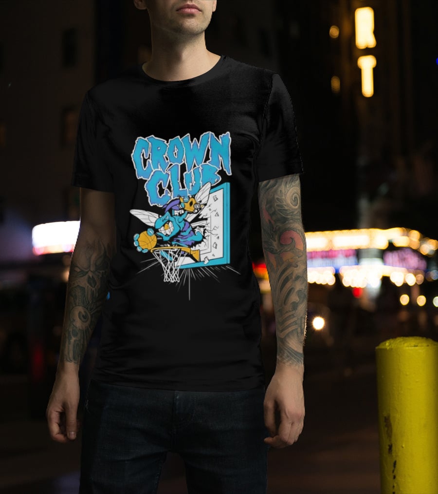 Crown Club Charlotte Hornets Basketball Dunking T-Shirt