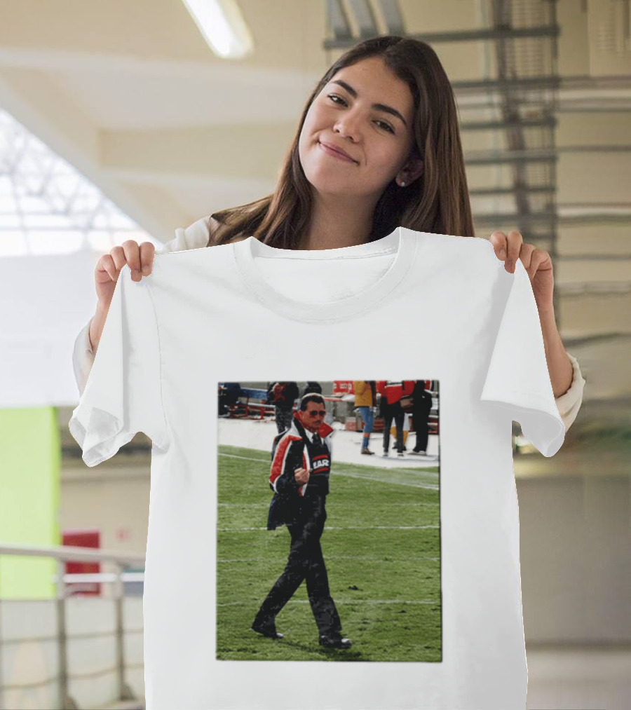 Mike Ditka Chicago Bears Coach Iconic Sideline Moment T-Shirt