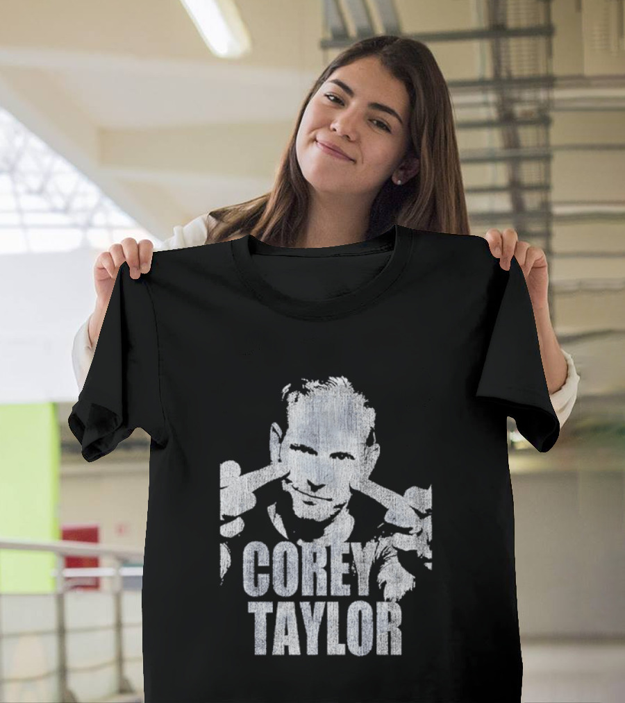Corey Taylor Distressed Slipknot Masked Pose T-Shirt