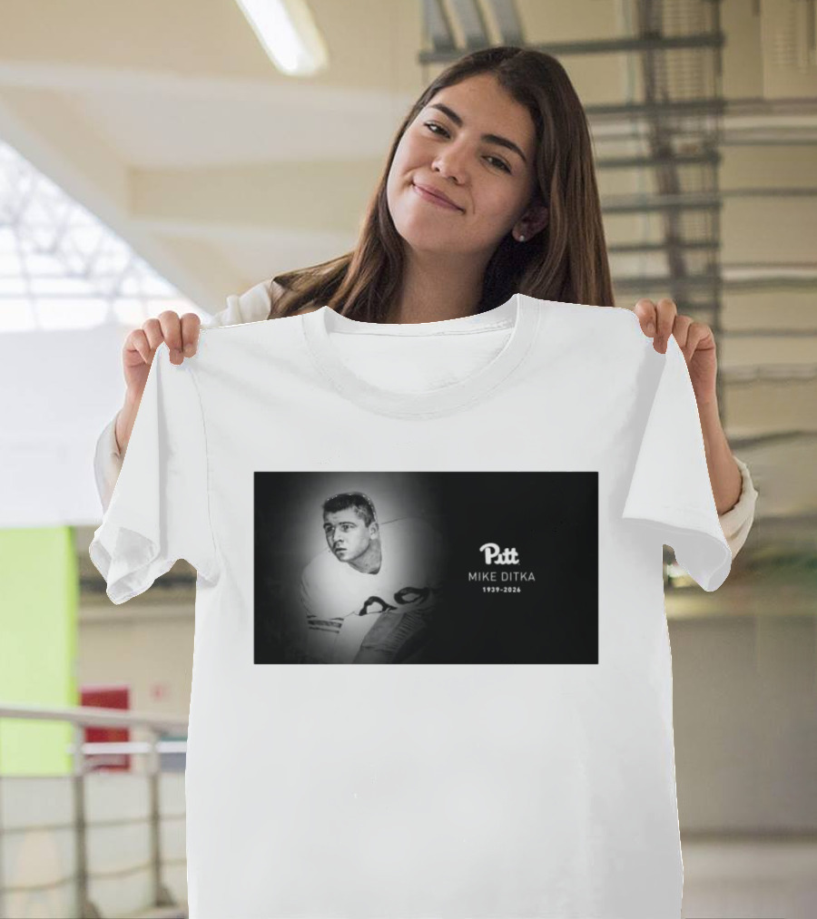 Pitt Remembers Football Icon Mike Ditka 1939 2026 T-Shirt