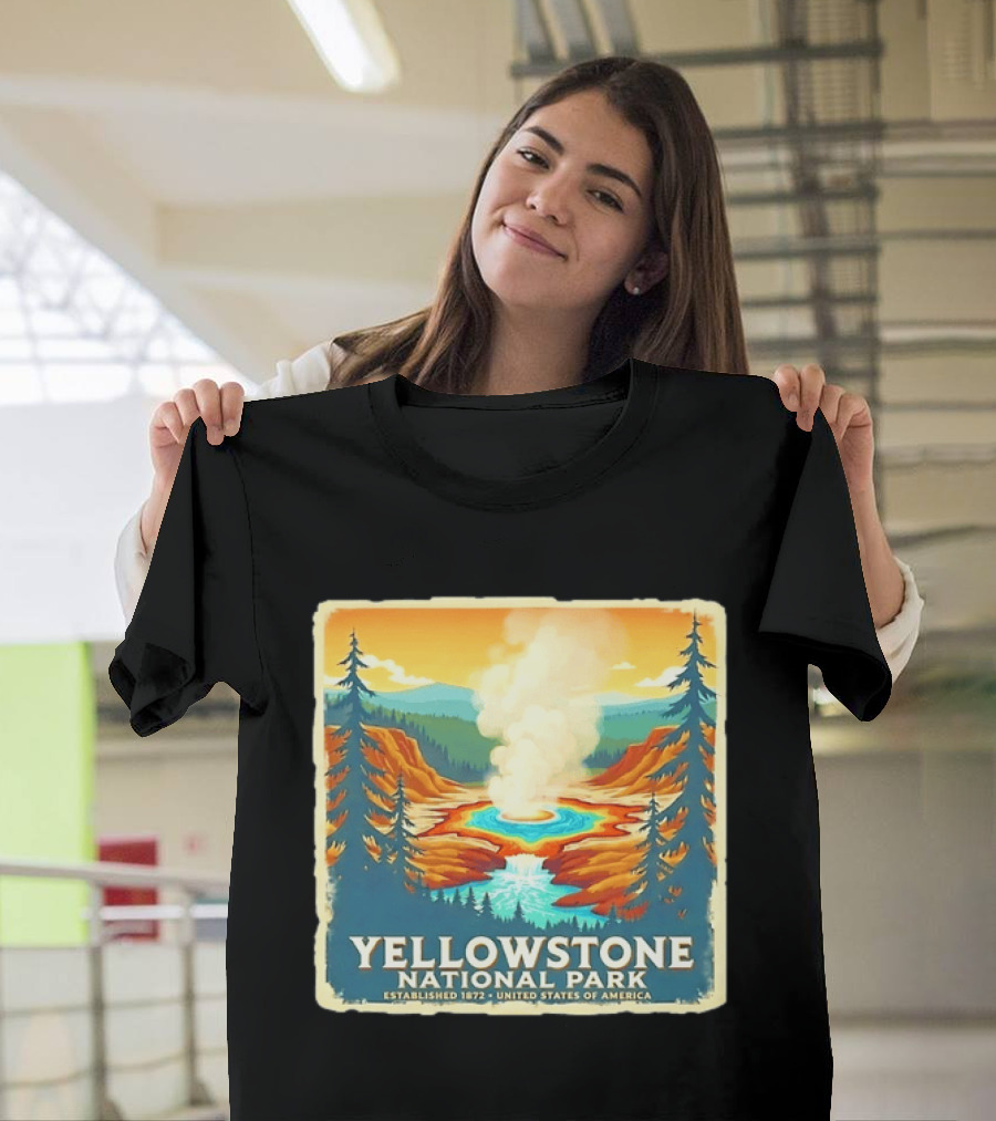 Yellowstone National Park Established 1872 United States Of America T-Shirt