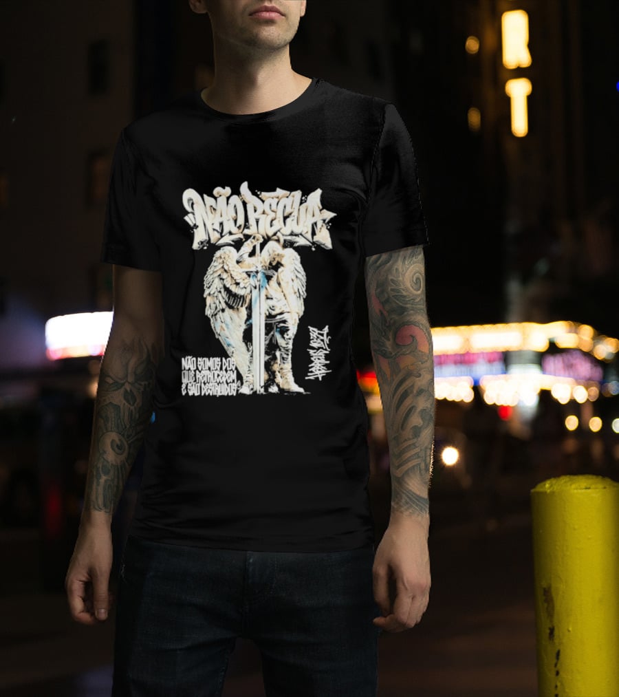 NÃO RECUA Angel Warrior Sword Faith Graffiti T-Shirt