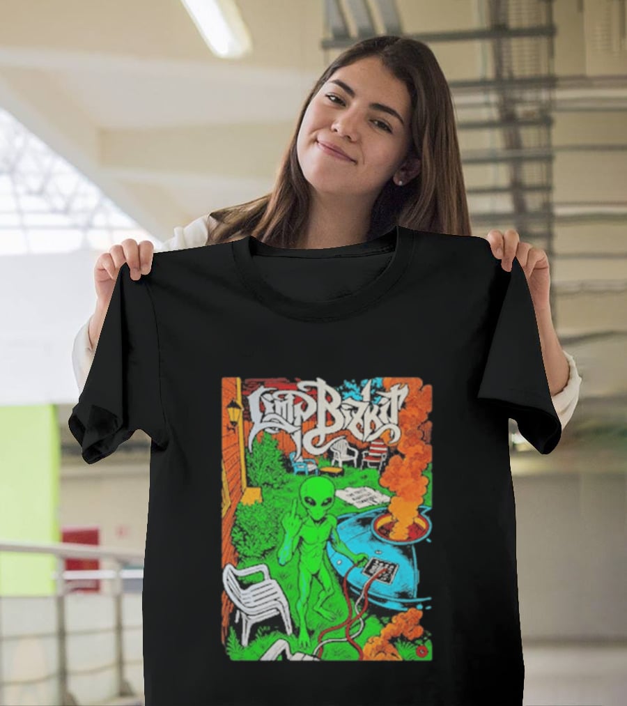 Limp Bizkit Alien Backyard Scene Nashville Tennessee The Truth October 11 And 12 2026 T-Shirt