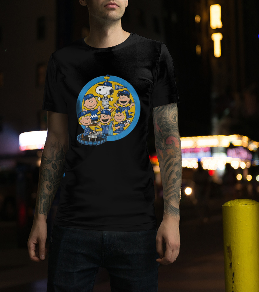 Los Angeles Dodgers Peanuts Gang Snoopy Baseball Players T-Shirt