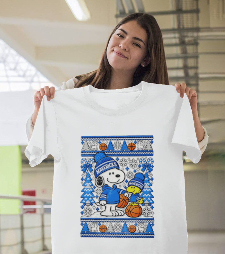 Dallas Mavericks Snoopy Woodstock Christmas Basketball T-Shirt