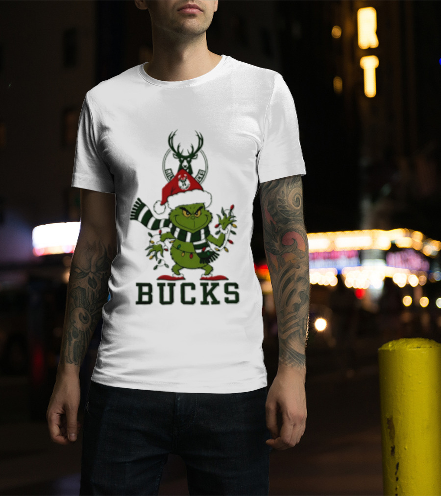 Milwaukee Bucks Grinch Christmas 2026 Heart Hands T-Shirt