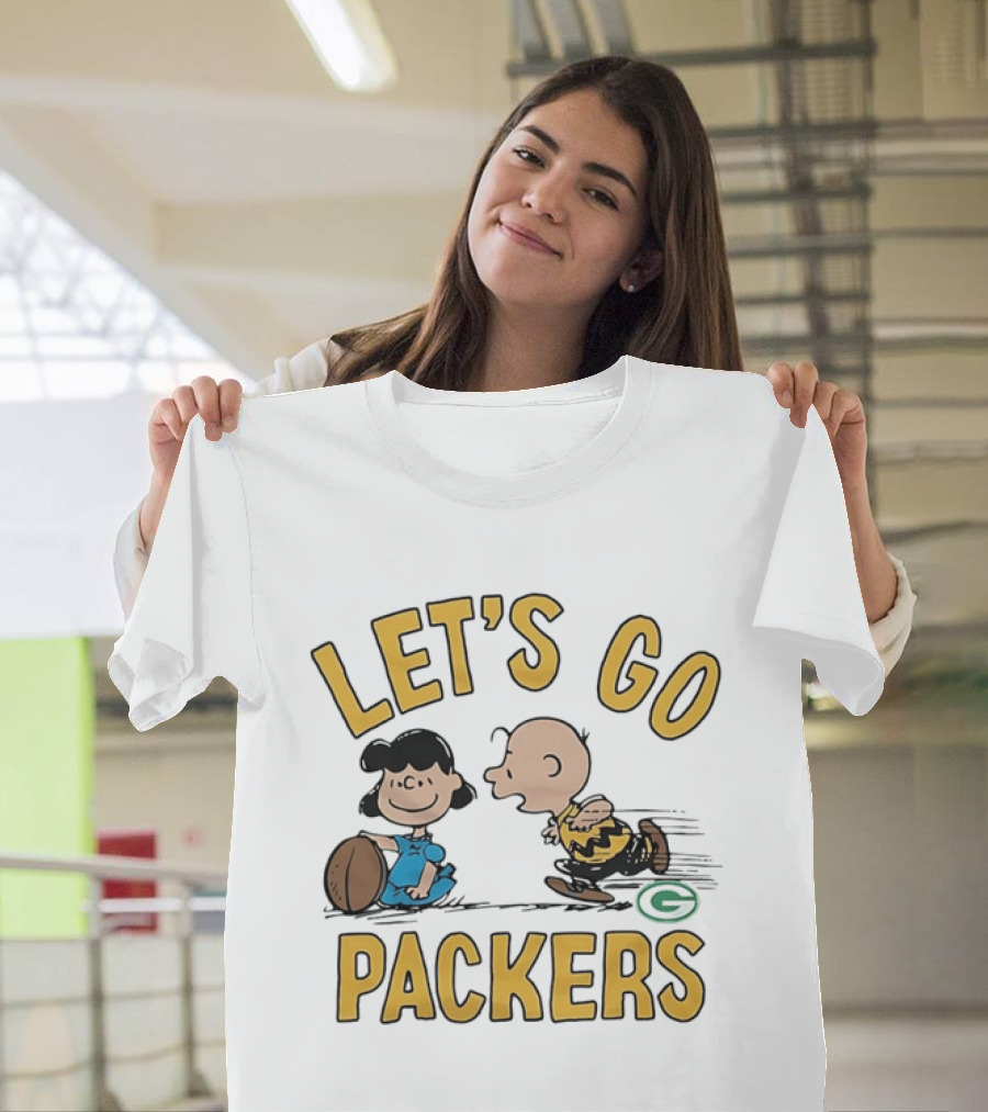 Charlie Brown And Lucy Let’s Go Green Bay Packers T-Shirt