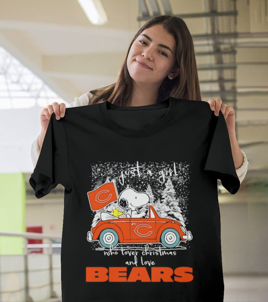 Just A Girl Who Loves Christmas And Chicago Bears T-Shirt