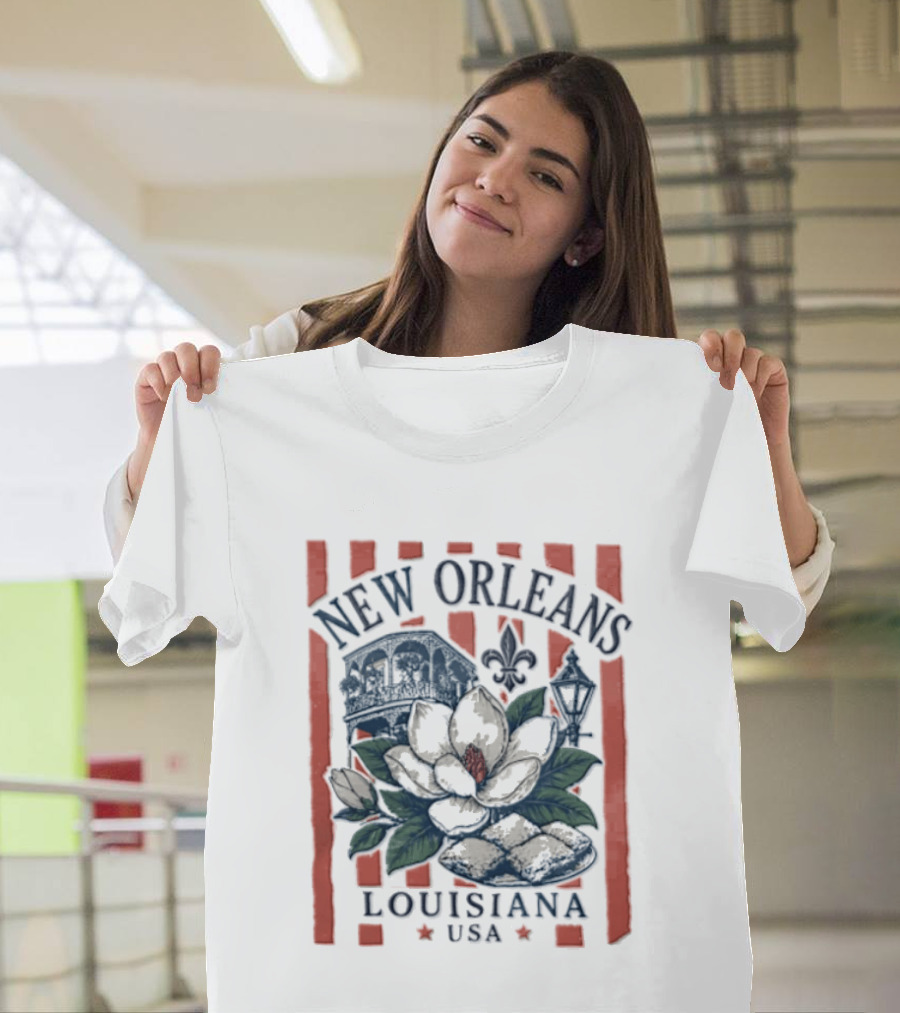 New Orleans Louisiana USA Magnolia Flower Streetcar Fleur De Lis T-Shirt