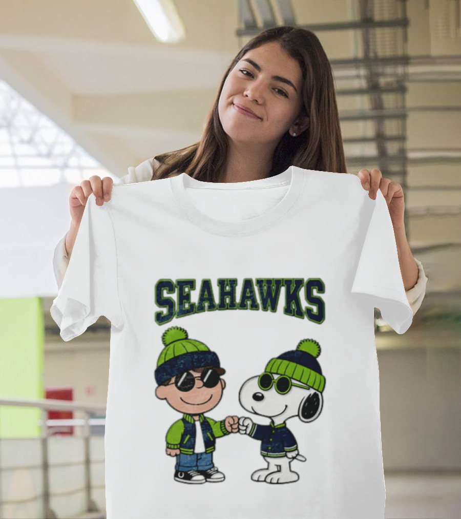 Seattle Seahawks Charlie Brown Snoopy Fist Bump Fan Gear T-Shirt