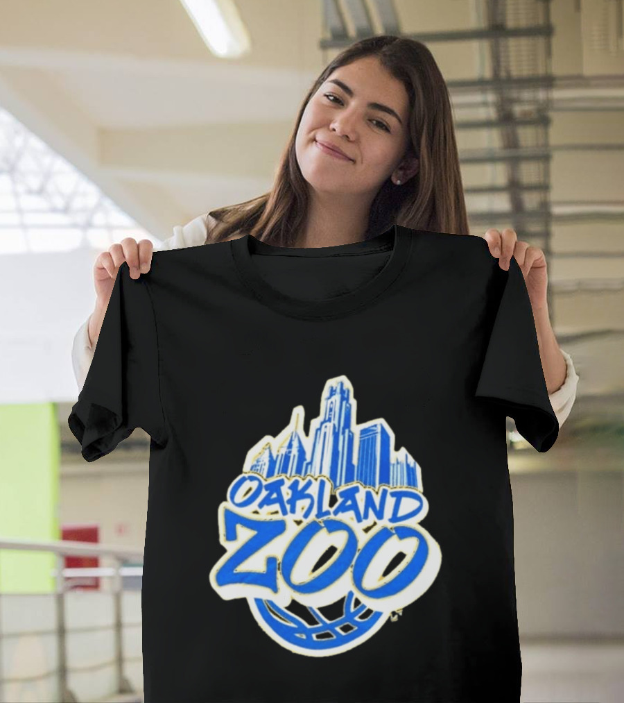 Oakland Zoo Pittsburgh Basketball Est 2001 City Skyline T-Shirt