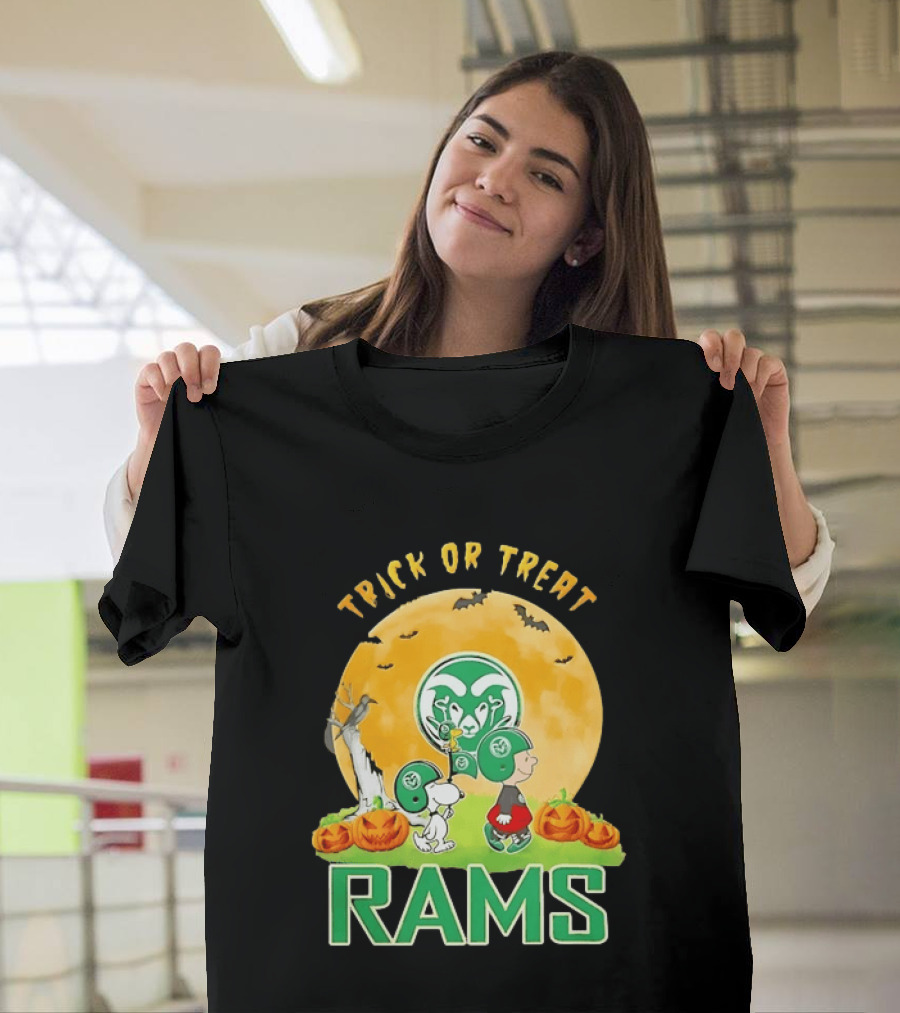 Snoopy Charlie Brown Woodstock Colorado State Rams Trick Or Treat Halloween Moon T-Shirt