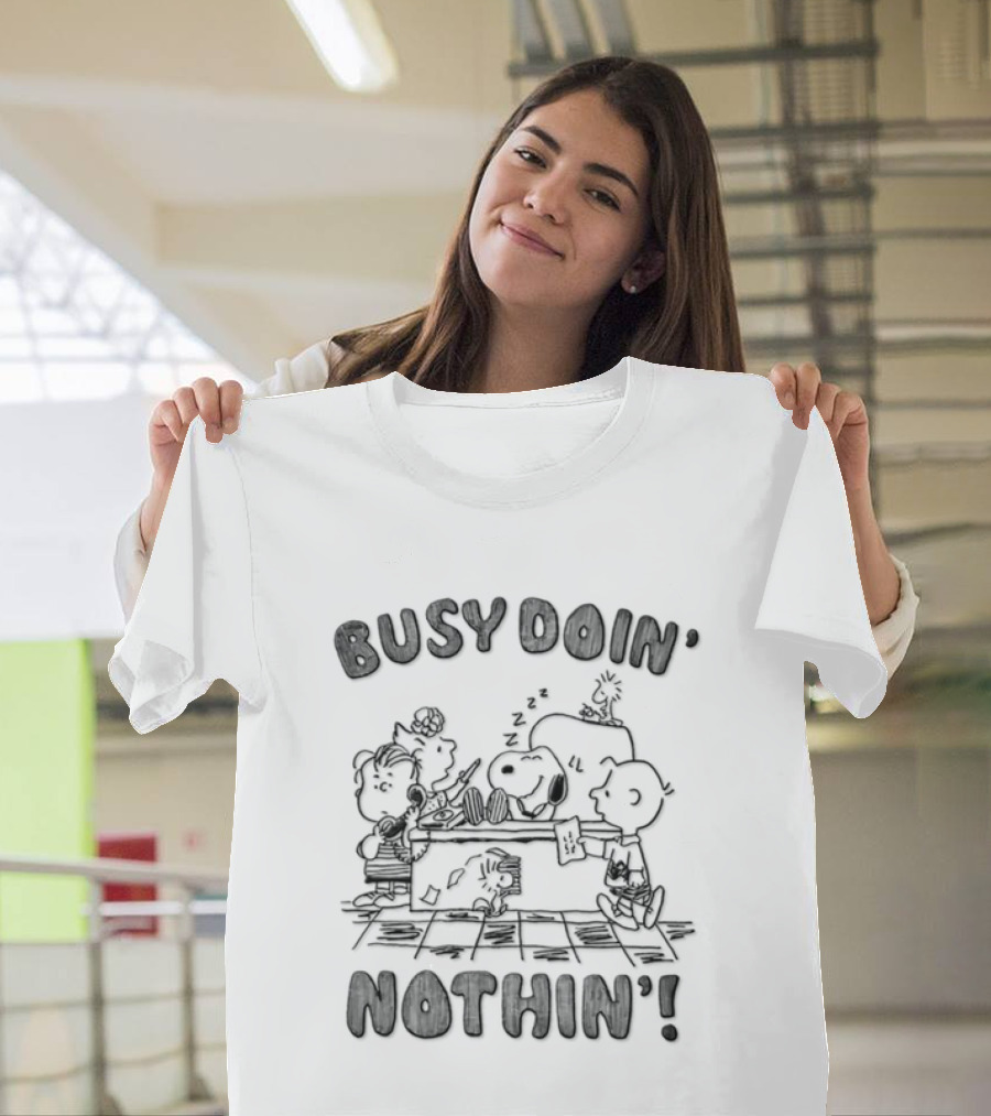 Busy Doin' Nothin' Peanuts Gang Snoopy Charlie Brown T-Shirt