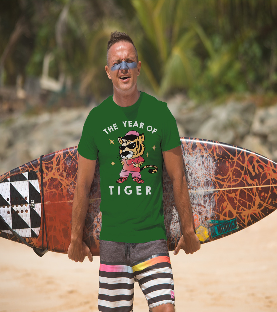 THE YEAR OF TIGER Hip Hop Style Cartoon Tiger Wearing Sunglasses And Chain T-Shirt